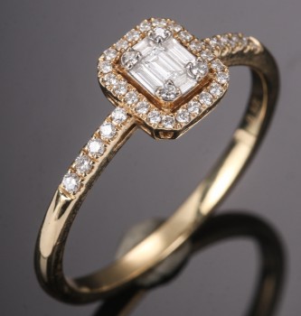 Diamonds by Frisenholm. Diamantring af 18 kt. guld