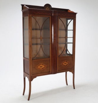 Display cabinet veneered with mahogany - 19./20. year
