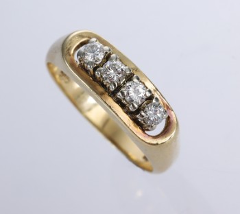 Brilliant-quadruple ring of 14 kt. gold, a total of approx. 0.30 ct.