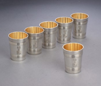 Koch & Bergfeld. A set of silver German schnapps cups with de Lichtenberg coat of arms (6)