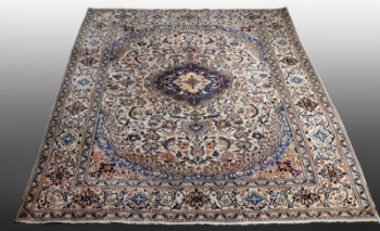 Persian Nain rug, 375 x 296 cm.