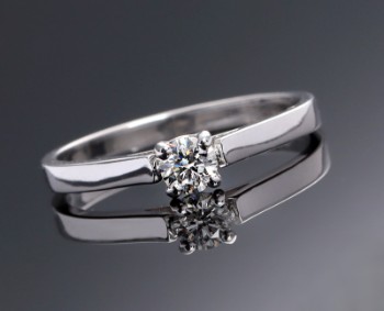 Solitaire ring in 18 kt. white gold, 0.25 ct.