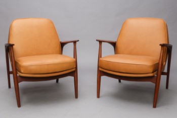 Ib Kofod Larsen for Slagelse møbelværk. Et par lænestole, model 401 (2)