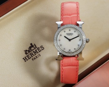 Womens wristwatch from Hermés, model Heure H, ref. HR1,230