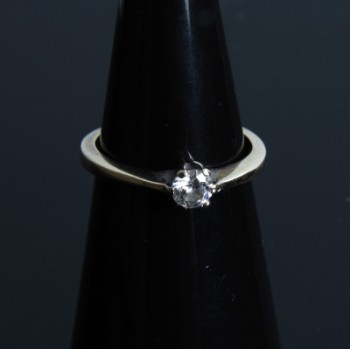 Solitaire ring, 18 kt. white gold, ring size 52