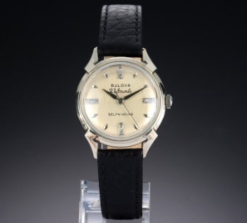 Bulova, New York. Vintage herreur i 14 kt. hvidguld med diamantbesat skive, ca. 1955-58