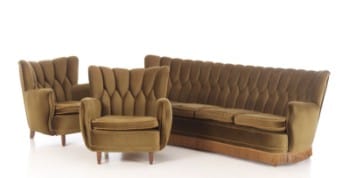 Sofagruppe. Tre-pers. sofa samt par lænestole, 1950erne (3)