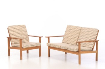 To-pers. sofa samt lænestol af bøgetræ, 1970-80erne (2)