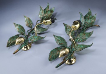 Hans Moller. A pair of leaf-shaped wall lamps in bronze and metal from the 70s (2) (2)