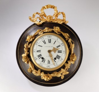 Edmé-Jean Causard / Baltazar Martinot. French Louis XVI wall clock of gilded and patinated bronze, approx. The 1770s