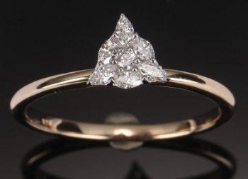 Diamonds By Frisenholm. Brillantring af 9 kt. guld