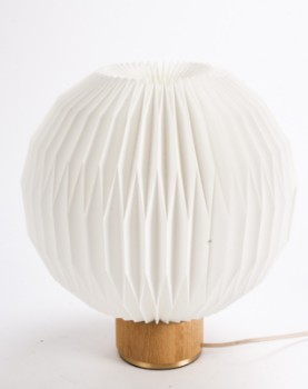 Esben Klint for Le Klint. Table lamp, model 375 Medium