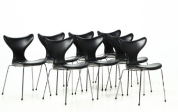 Arne Jacobsen . Otte armstole liljen  model 3108 (8)