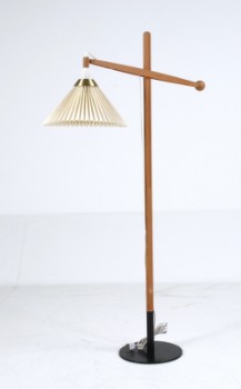 Vilhelm Wohlert for Le Klint. Oregon pine floor lamp, model 325