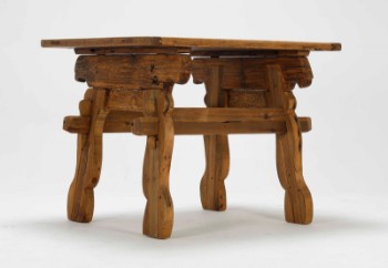 Skandinavisk køkkenbord af egetræ