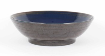 Bing & Grøndahl: Blue-glazed bowl with fluted exterior. Approx. 1915