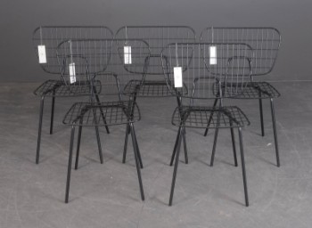 Studio WM for Menu. Fem stole, model WM String Dining Chair (5)