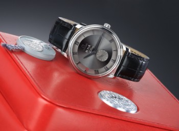 Mens wristwatch from Omega, model De Ville Prestige, ref. 4813.40.01