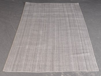 Moderne tæppe for Wendelbo, model Sira.