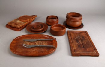 Flemming Digsmed, Johannes Andersen. Birgit Krogh and others A collection of cutting boards, bowls / dishes (13)