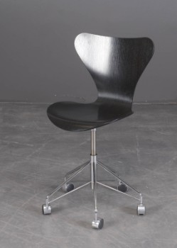Arne Jacobsen  Kontorstol, model 3117