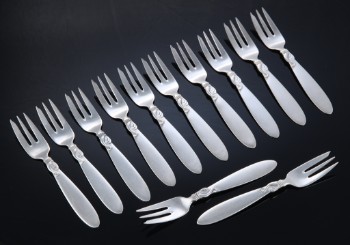 P. C. L. Frigast. Dolphin twelve silver cake forks (12)