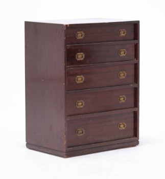 Henning Korch: Small mahogany chest of drawers
