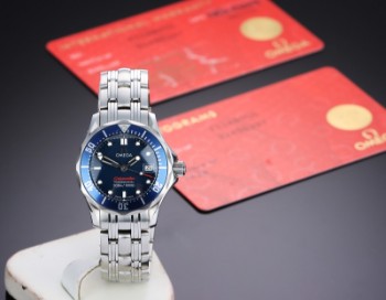 Omega Seamaster Diver 300. Ladies watch in steel with blue dial - cert. 2019