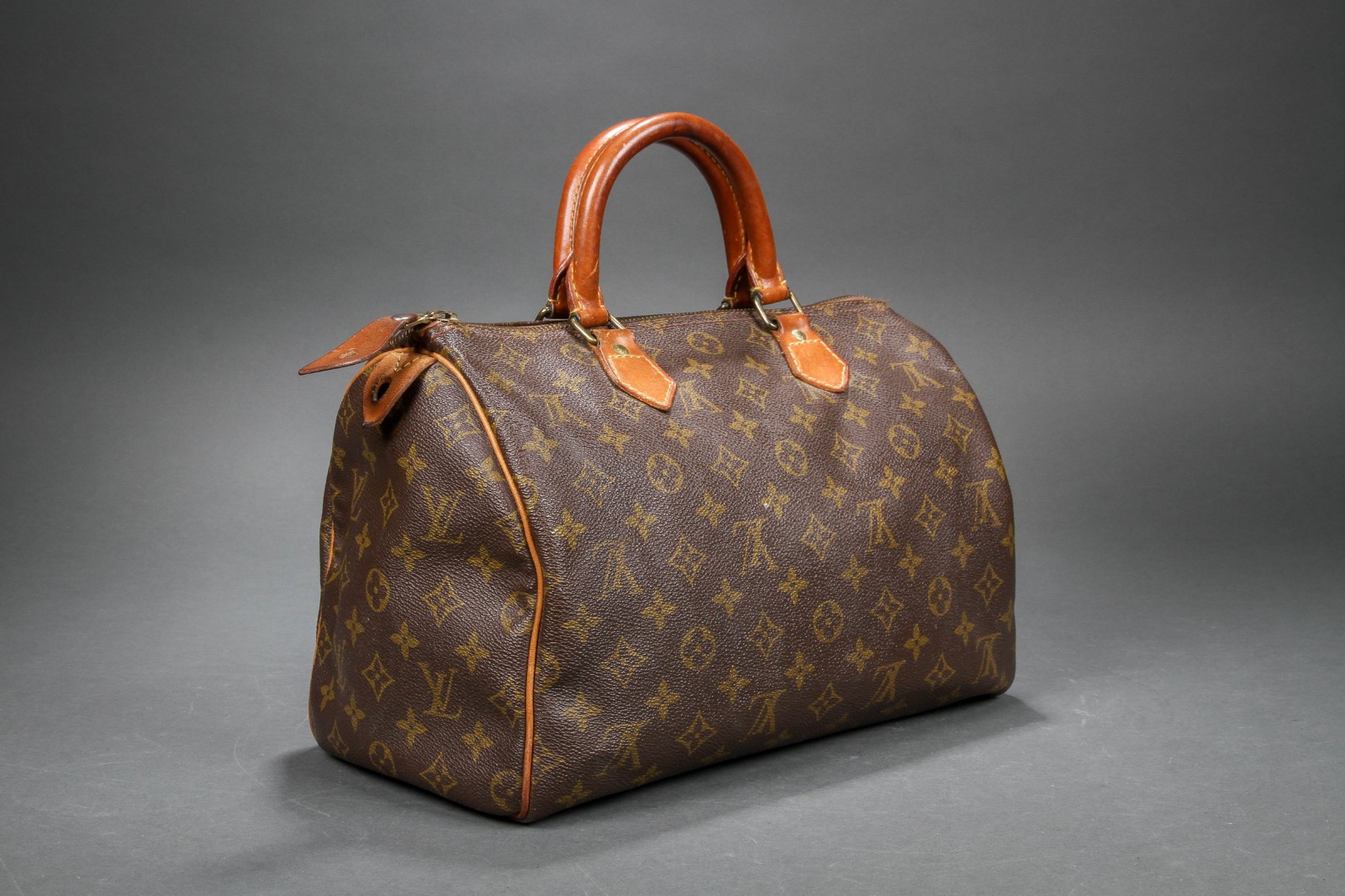 Crack Enterprise - Handpainted Louis Vuitton : Speedy 30 Monogram  personalized for @dianayulestari . . . #bag #speedy30 #louisvuitton #lv  #handlettering #kustomkulture #kustompaint #backpack #bag #bagaddict  #bagaholic #baglady #baglover #bagoftheday