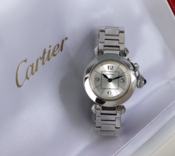 Cartier Miss Pasha. Dameur i stål med sølvfarvet skive, ca. 2000erne