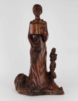 Sculpture of carved wood, 20th century.