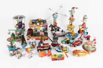 Samling blik legetøj , 20 årh. samt bl.a. teknobil MGA i org. kasse. Ca. 25 stk.