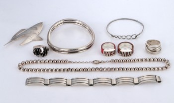 Eiler & Marløe, Rabinovich et al. A collection of sterling silver and silver jewelery (9)
