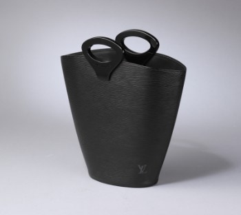 Louis Vuitton. Noctambule, håndtaske af sort Epi læder