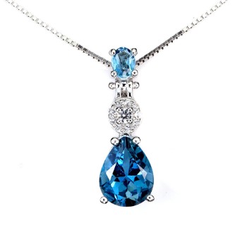 Pendant in rhodium-plated Sterling silver adorned with Topaz.