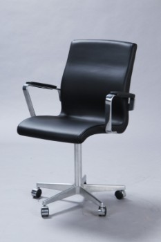 Arne Jacobsent. Oxford kontorstol, lavrygget, nybetrukket sort læder