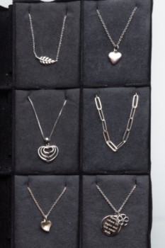 Collection of sterling silver necklaces with (6)