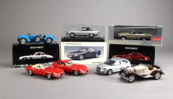 10 various model cars, including Minichamps and Wrango (10)