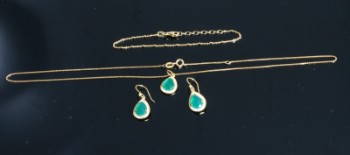 Jewelery set of gold-plated silver with onyx (5)