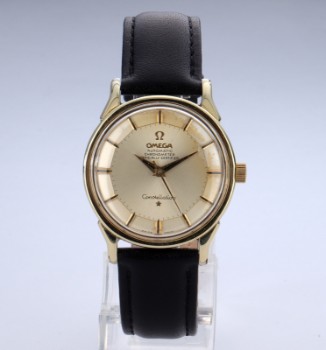 Omega Constellation. Vintage mens watch in steel with gold case and pie-pan dial, approx. 1966