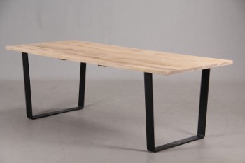 Premium Oak. Unassembled Danish produced plank table of solid Invisibel oiled 300 cm.