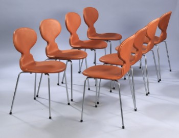 Arne Jacobsen. A set of eight chairs, Myren, model 3101, cognac colored aniline leather. (8)
