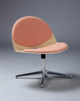 Stouby. Lounge chair, model Biloba in soap-treated oak