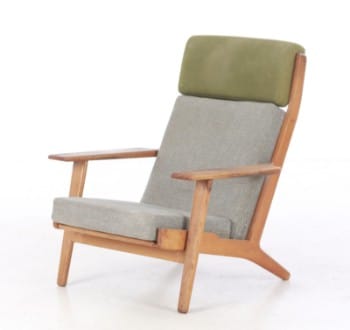 Hans J. Wegner for Getama. Højrygget lænestol, model GE-290A