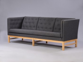 Erik Jorgensen. 3-person sofa, model EJ- 315/3