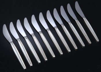 Georg Jensen, Cypres, dinner knives with sterling silver handles (11)
