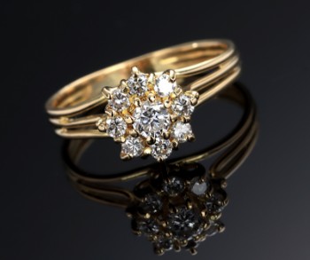 Classic diamond rose ring of 18 kt. gold, a total of approx. 0.44 ct