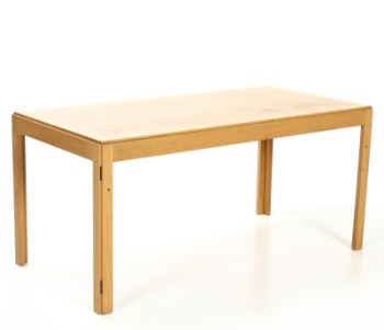 Børge Mogensen. Folding dining table in oak model 6300 from Fredericia chair factory