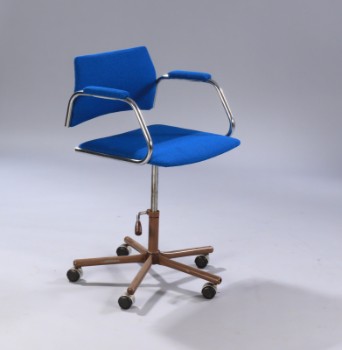 Kovona. Czech chromed steel office chair from the 60s, model K-380