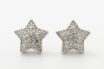 Par stjerne ørestikker med diamanter af 14 kt. hvidguld